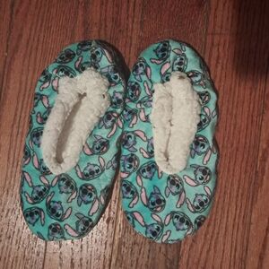 Kids Plush Slip-On One-Piece Slippers in Aqua with Character Print